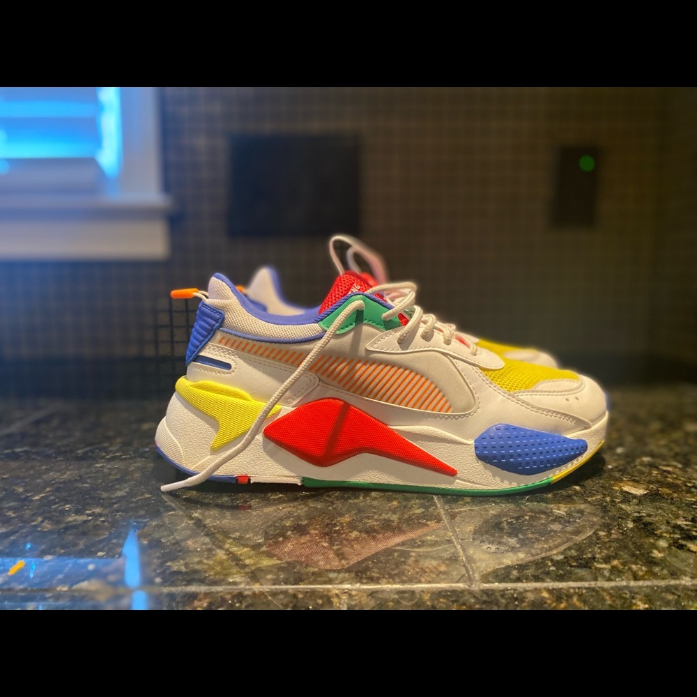 Boys PUMA’s  Like NEW!
